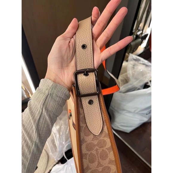 COACH EMERY Crossbody Colorblock Tan Signature Canvas Chalk Leather 686 NWT $395 - Picture 16 of 16